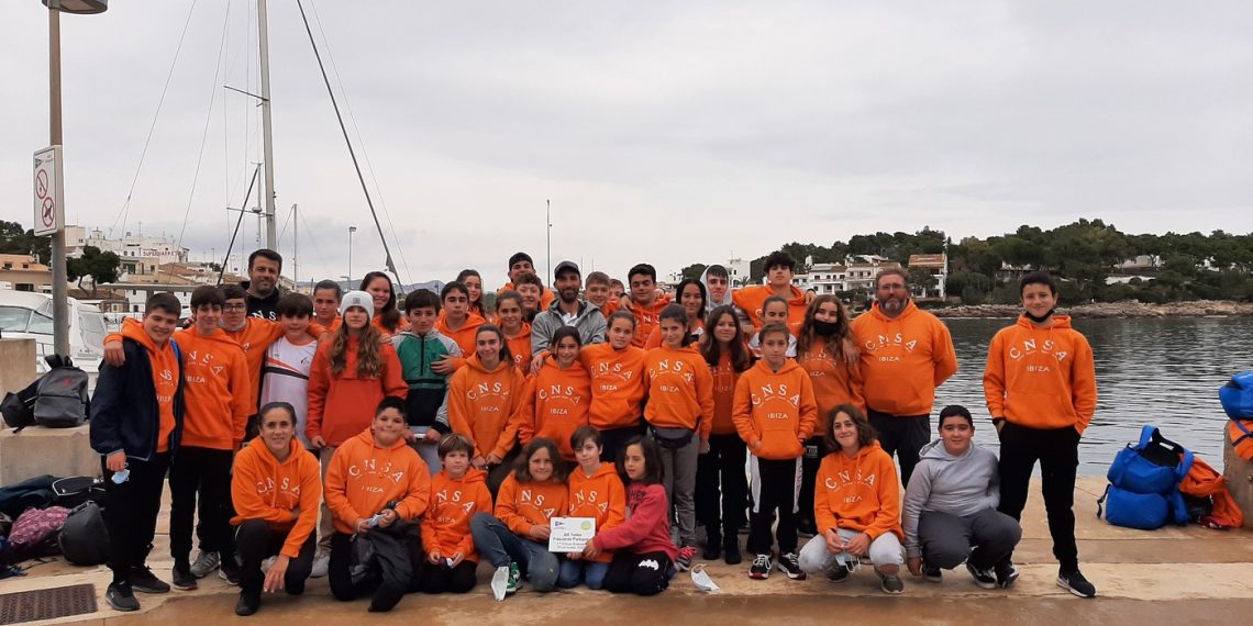 Los palistas del CNSA vuelven de la 1º Copa Balear de Promoción con doce medallas