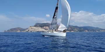 El ‘Adrenalín’, del CNSA, ganador absoluto de la II Ruta de la Seda, tras 80 millas de travesía