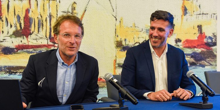 Enrique Mas y Miguel Tur presentan en el Palma Boat Show el IWIM 2023 y el Ibiza Wing Foil Series