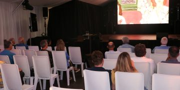 Noche emocionante con los documentales de José Luis Mir, en la carpa del 50 aniversario