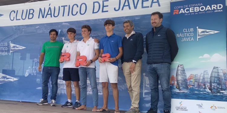 Héctor Pérez del Álamo, segundo en la Copa de España Sub 23 de Raceboard celebrada en Jávea