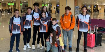 Ocho regatistas del Club Nàutic Sant Antoni, en la Copa Federación de Optimist, en Sa Ràpita