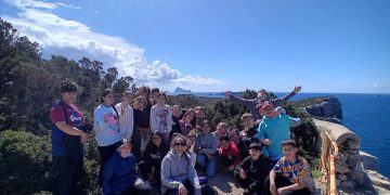Los alumnos del grupo A del colegio Es Vedrà han cerrado hoy la XXX edición de la Setmana del Mar