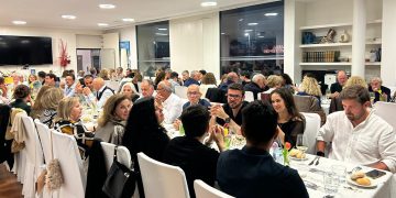 Cerca de 400 personas asistieron a la cena anual de socios de Es Nàutic