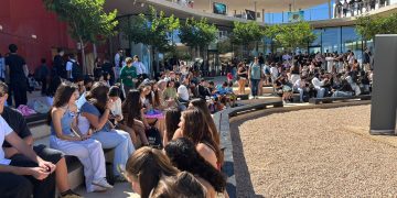 Més de 500 alumnes i professors participen a la cloenda de l’APS Badia de Portmany