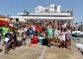 Los alumnos de los cursos de verano vuelven a limpiar el mar de la bahía de Portmany